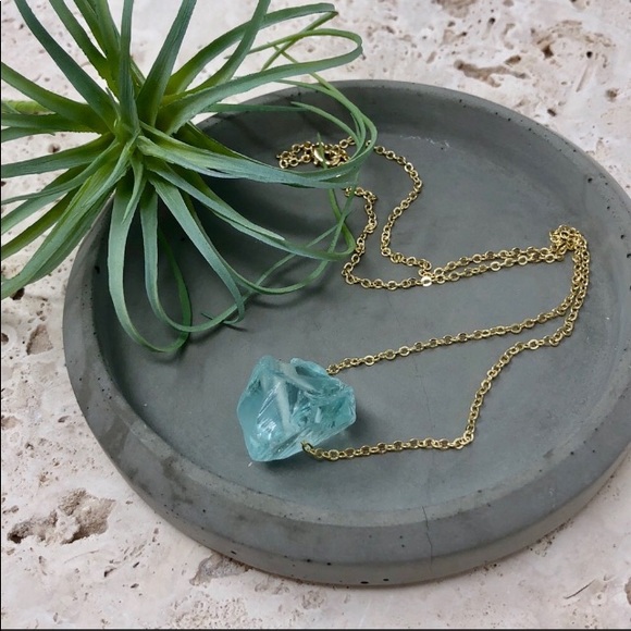 🌟Raw Aquamarine Crystal w 14K Gold Plated Chain🌟 - Picture 6 of 6